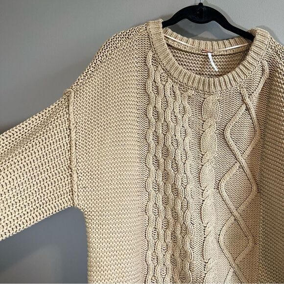Free People Women’s Dream Cable Knit Tan Sweater Oversized Small - Picture 6 of 12